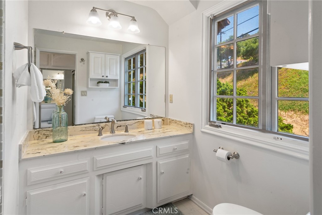 4259 Vista Largo