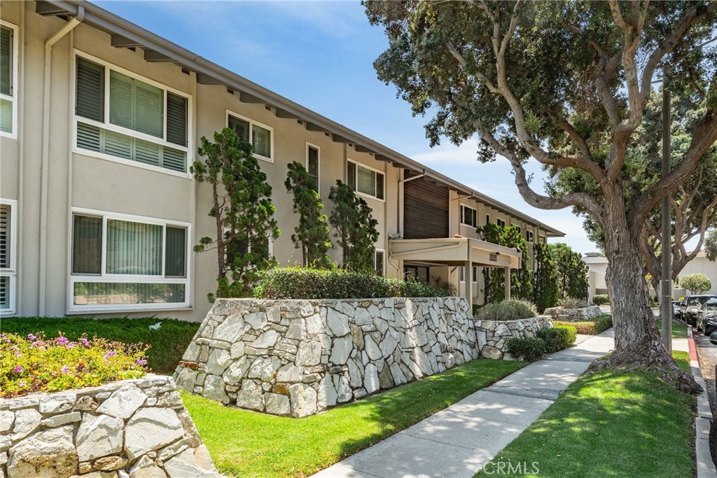 3030 Merrill Drive 24