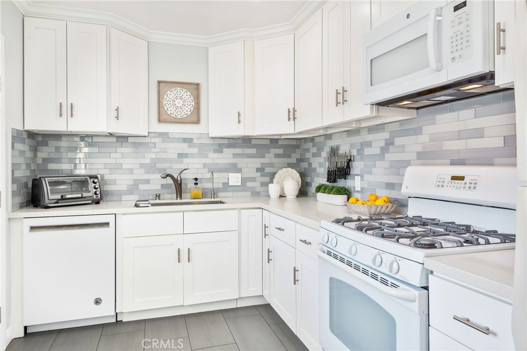 2708 183rd Street