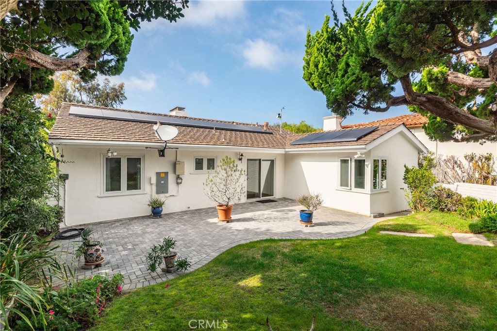 1732 Palos Verdes Drive W