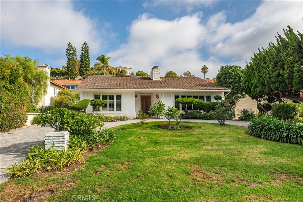 1732 Palos Verdes Drive W