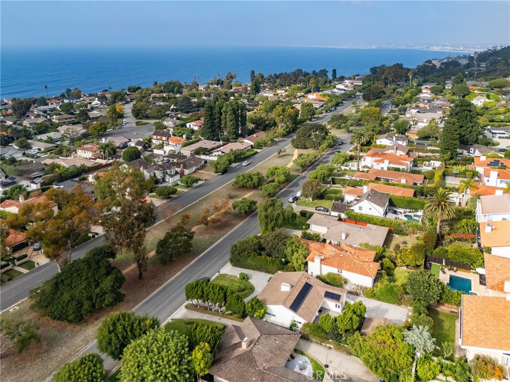 1732 Palos Verdes Drive W