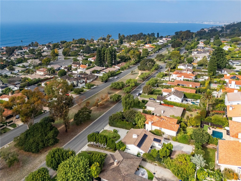 1732 Palos Verdes Drive W