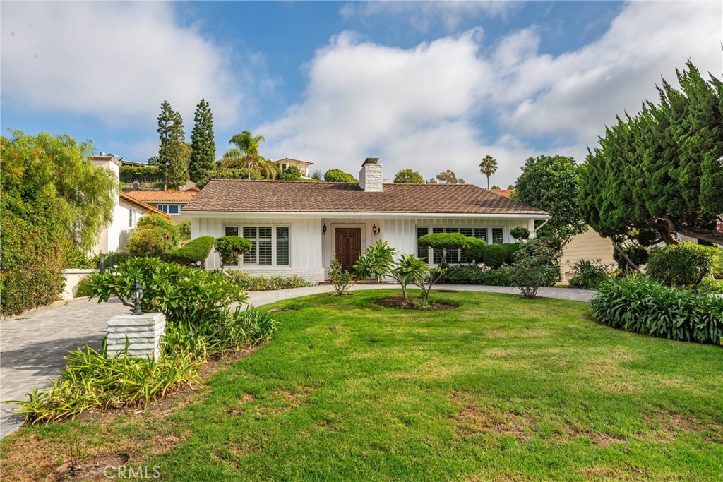 1732 Palos Verdes Drive W