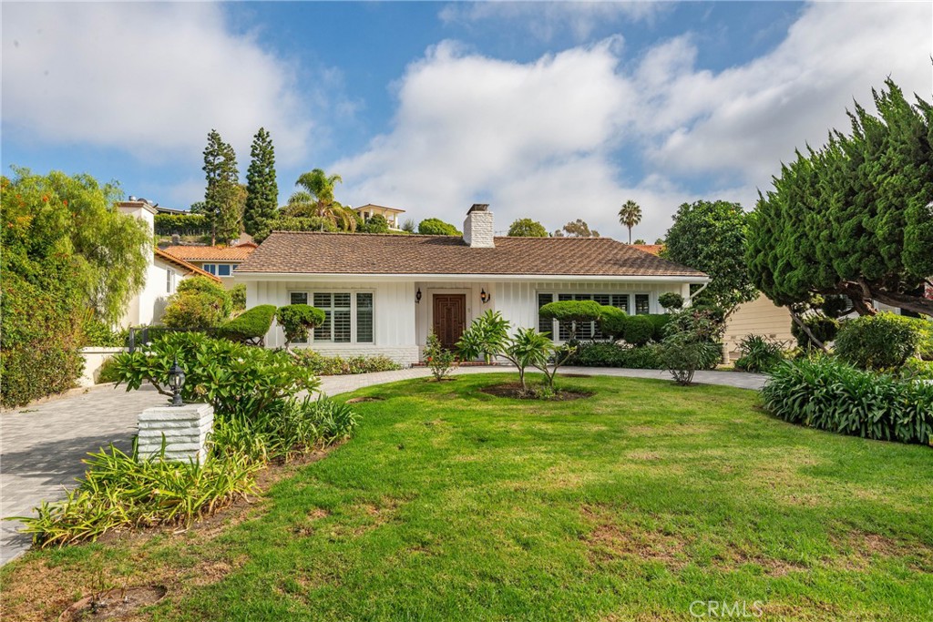 1732 Palos Verdes Drive W