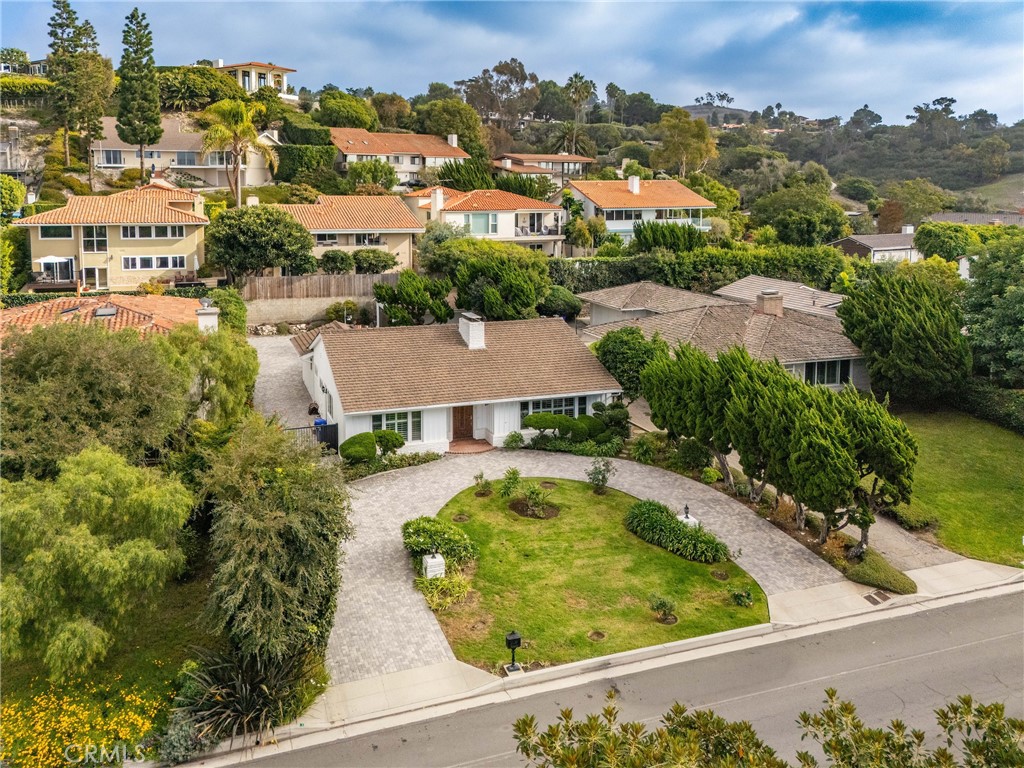 1732 Palos Verdes Drive W