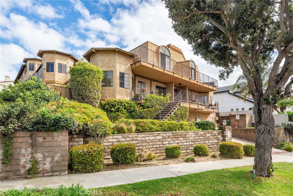 506 N Helberta Avenue 1