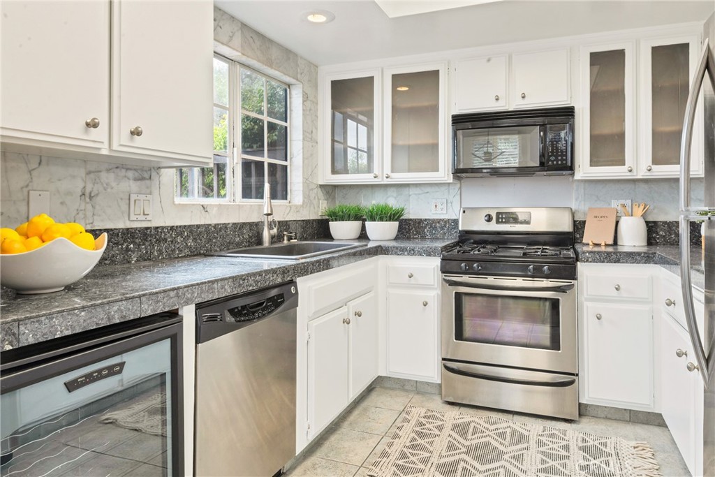 506 N Helberta Avenue 1