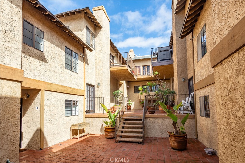 506 N Helberta Avenue 1