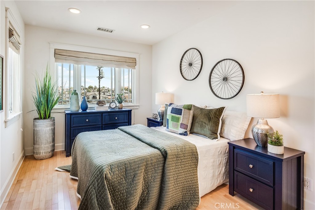 1731 Stanford Avenue