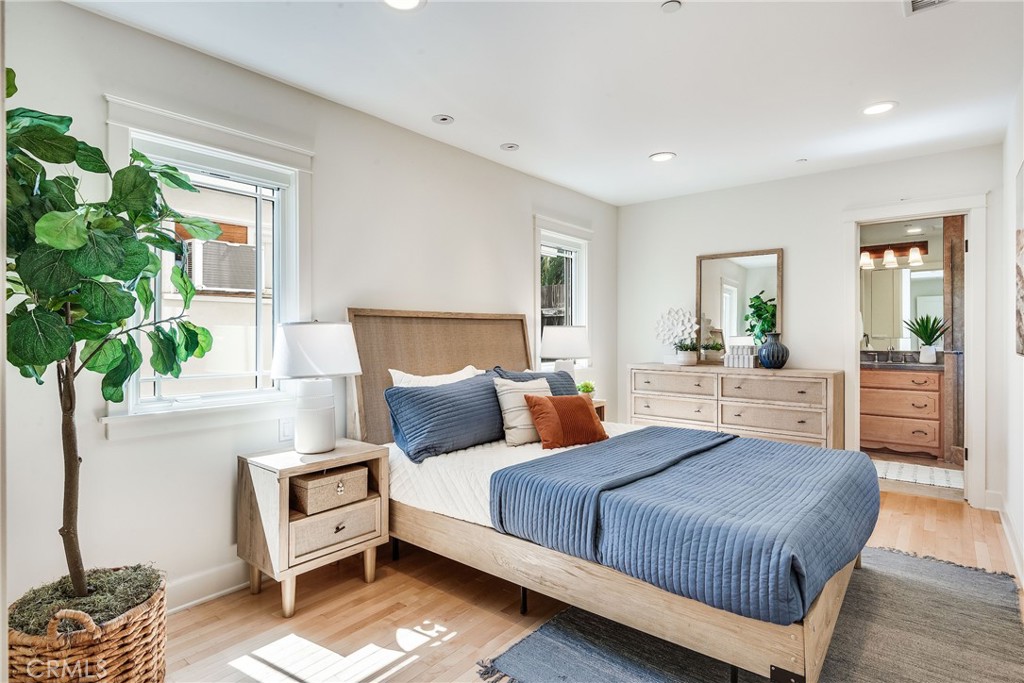 1731 Stanford Avenue