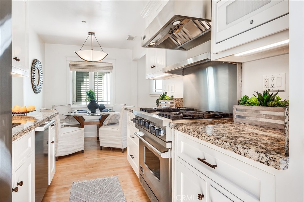 1731 Stanford Avenue