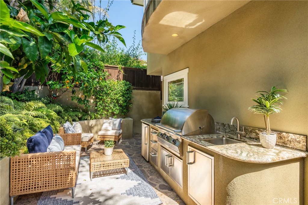 1731 Stanford Avenue