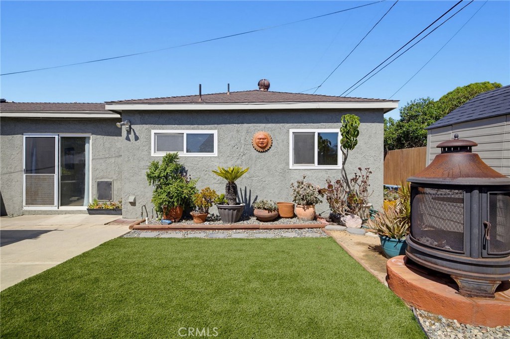 1004 Firmona