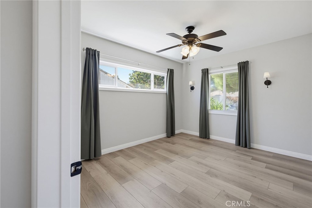1004 Firmona