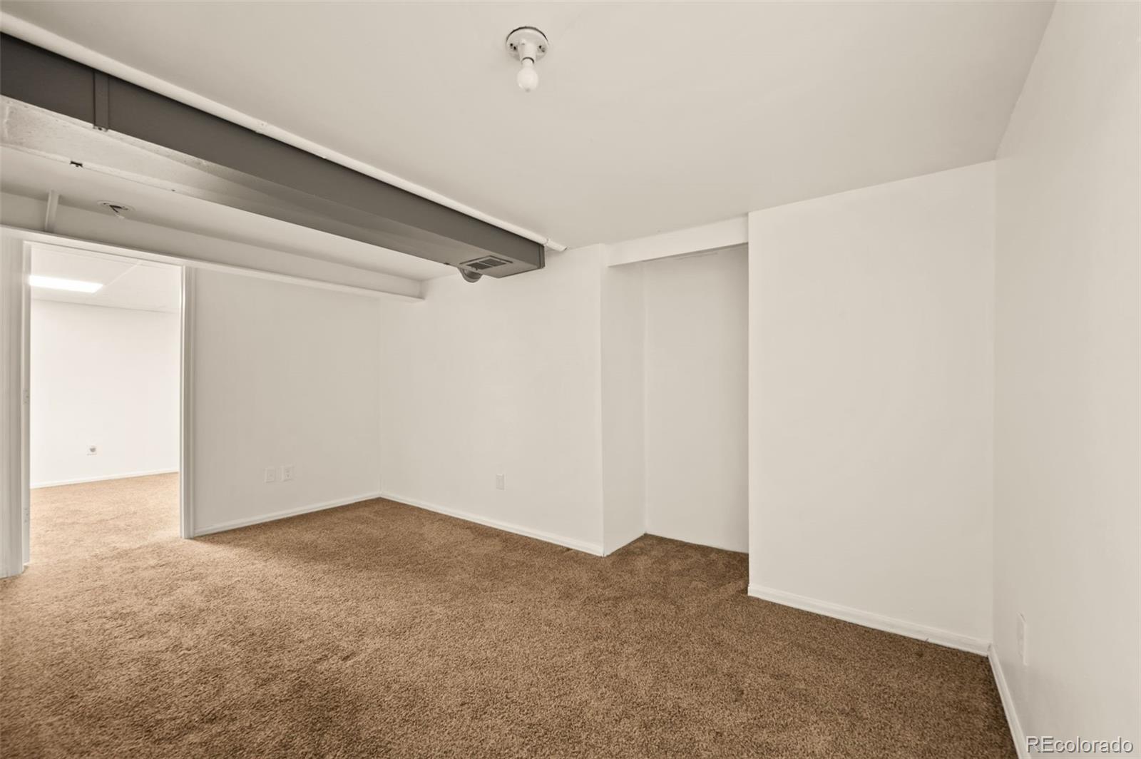 12234 W Saratoga Avenue