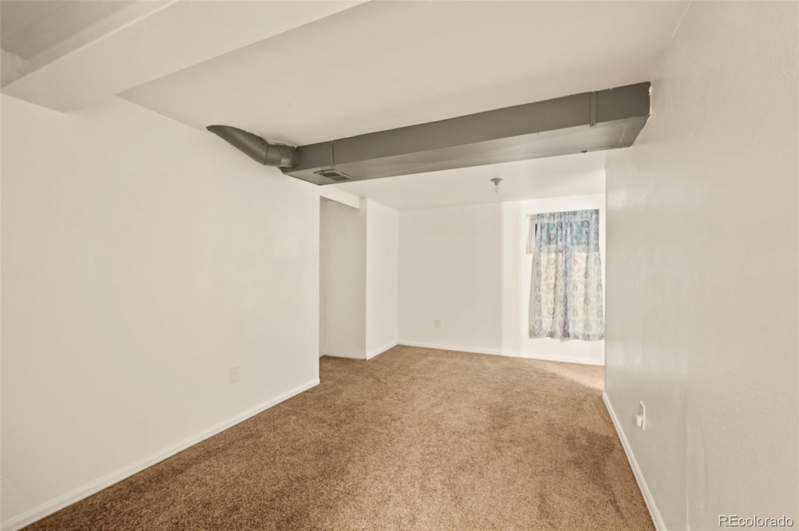 12234 W Saratoga Avenue