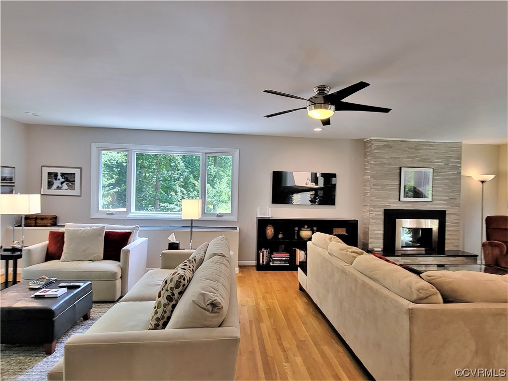 14116 Hickory Oaks Ln