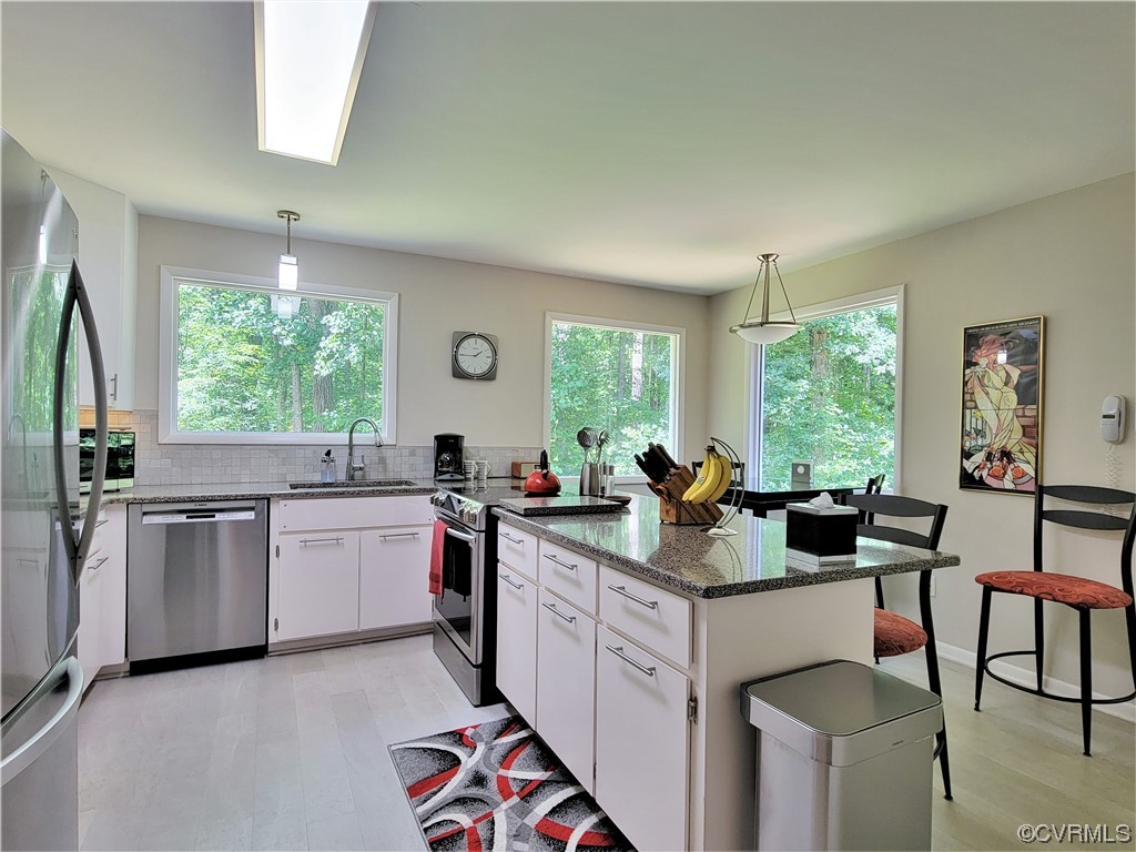 14116 Hickory Oaks Ln