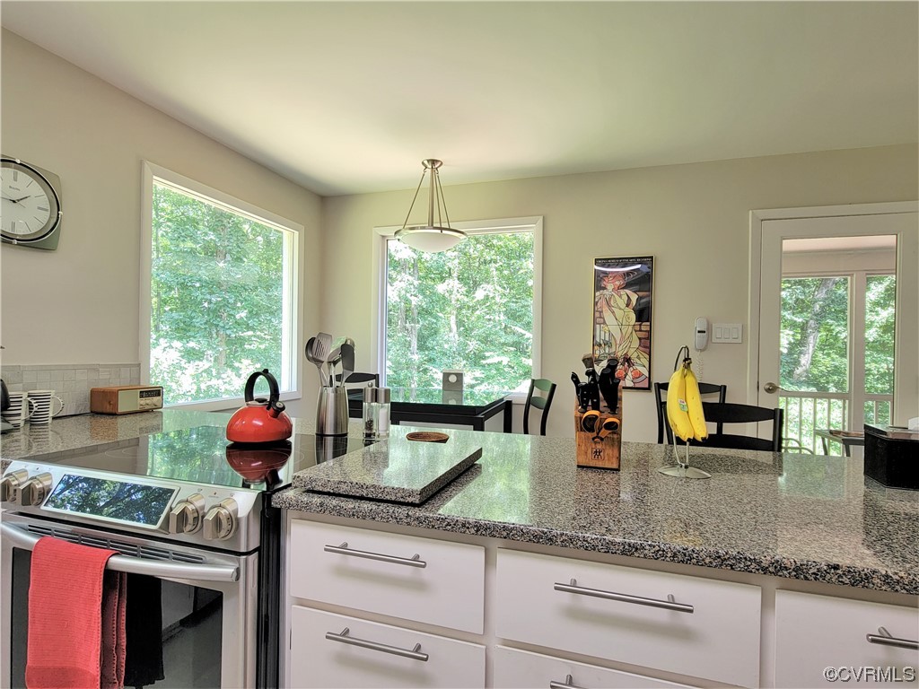 14116 Hickory Oaks Ln