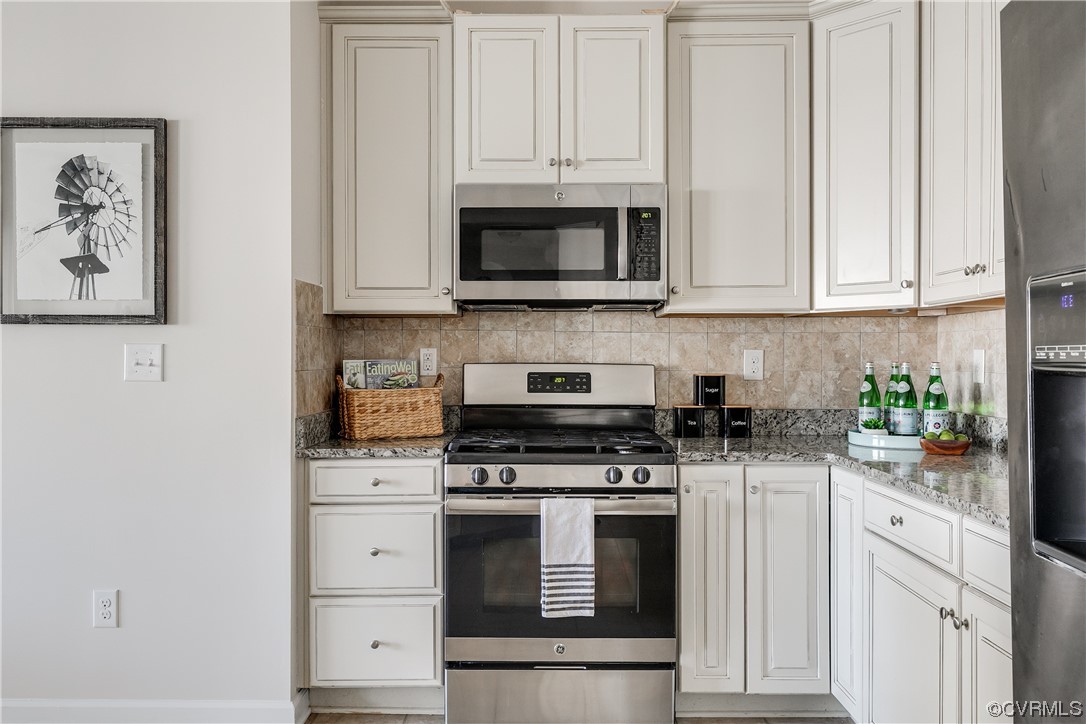 1200 Westwood Village Ln Unit#401