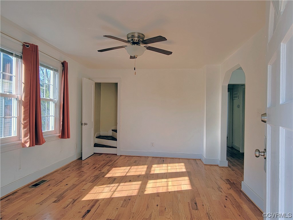 2105 Dinwiddie Ave