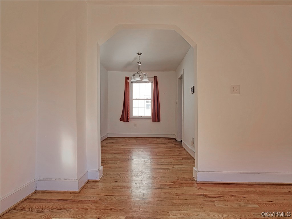 2105 Dinwiddie Ave