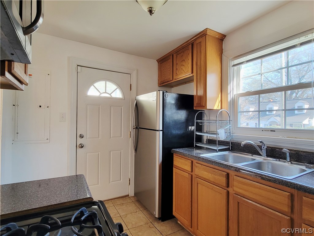 2105 Dinwiddie Ave