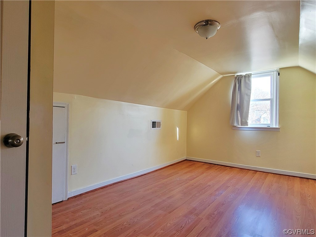 2105 Dinwiddie Ave