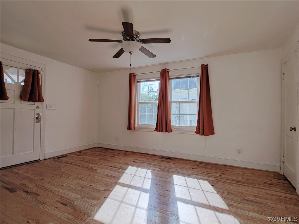 2105 Dinwiddie Ave