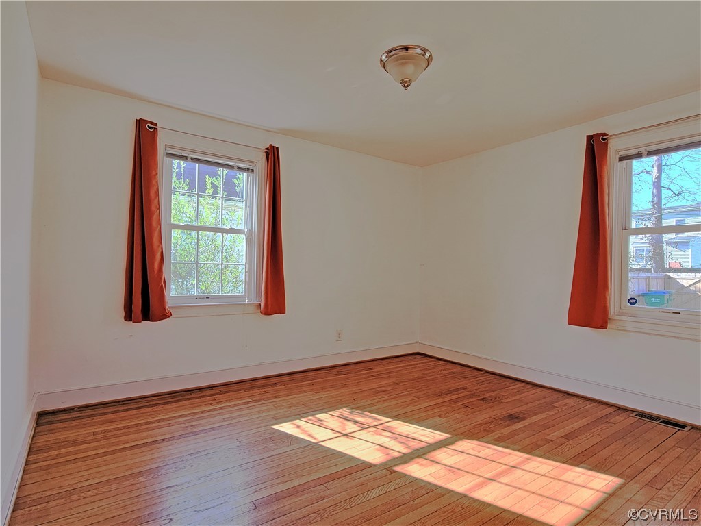 2105 Dinwiddie Ave