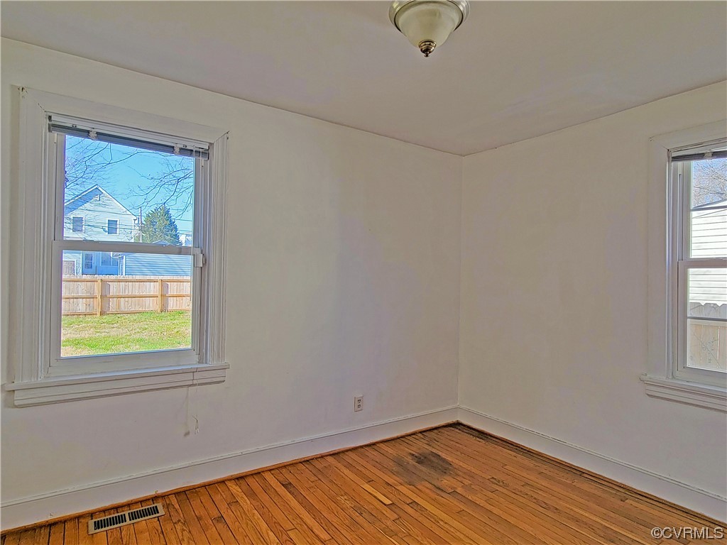2105 Dinwiddie Ave