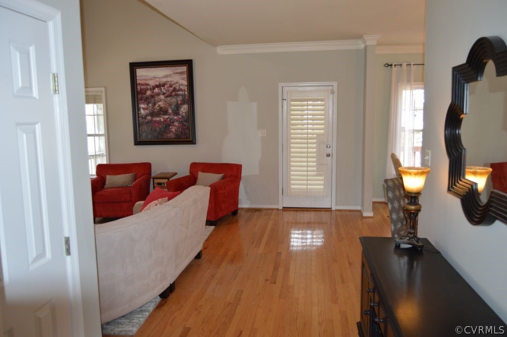 8242 Hampton Arbor Cir