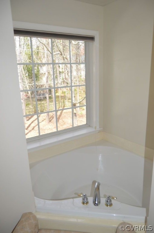 8242 Hampton Arbor Cir