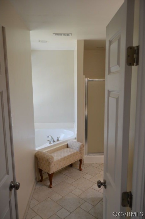 8242 Hampton Arbor Cir