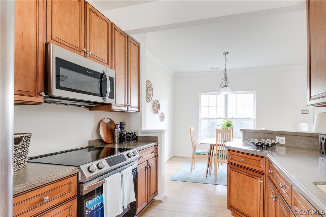 6763 S Grand Brook Cir