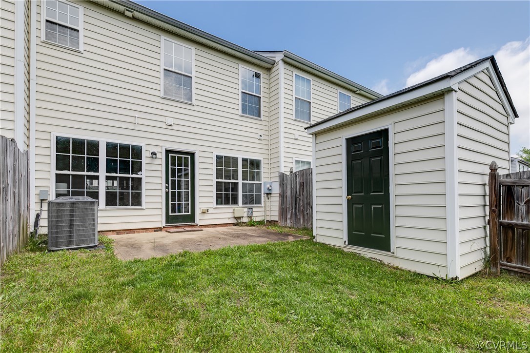 6763 S Grand Brook Cir