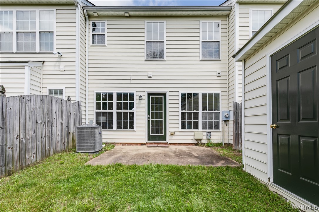 6763 S Grand Brook Cir