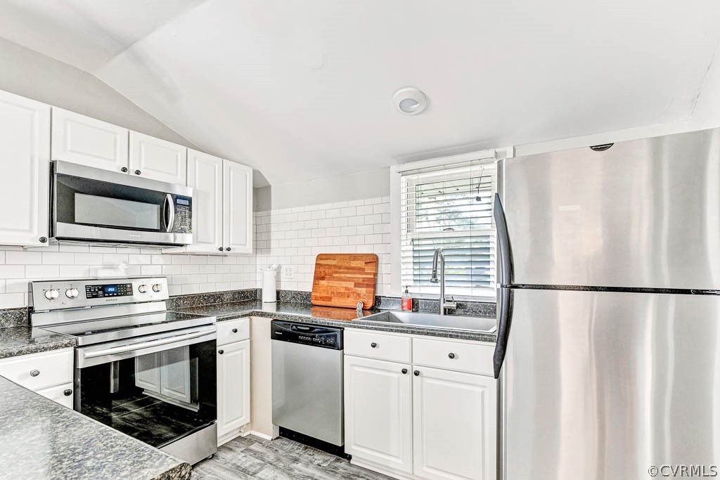 219 W 34th St