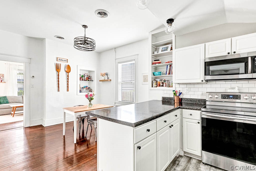 219 W 34th St