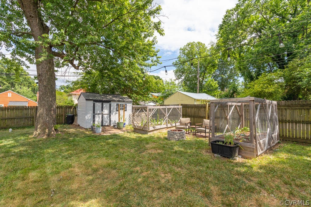 219 W 34th St