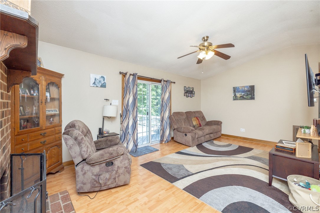 7257 Creighton Rd
