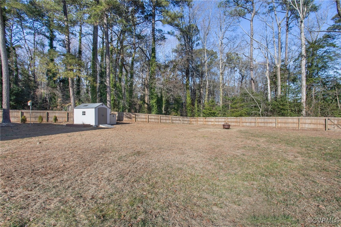 2111 Stratford Rd