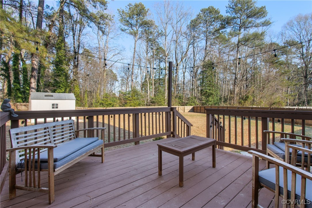 2111 Stratford Rd