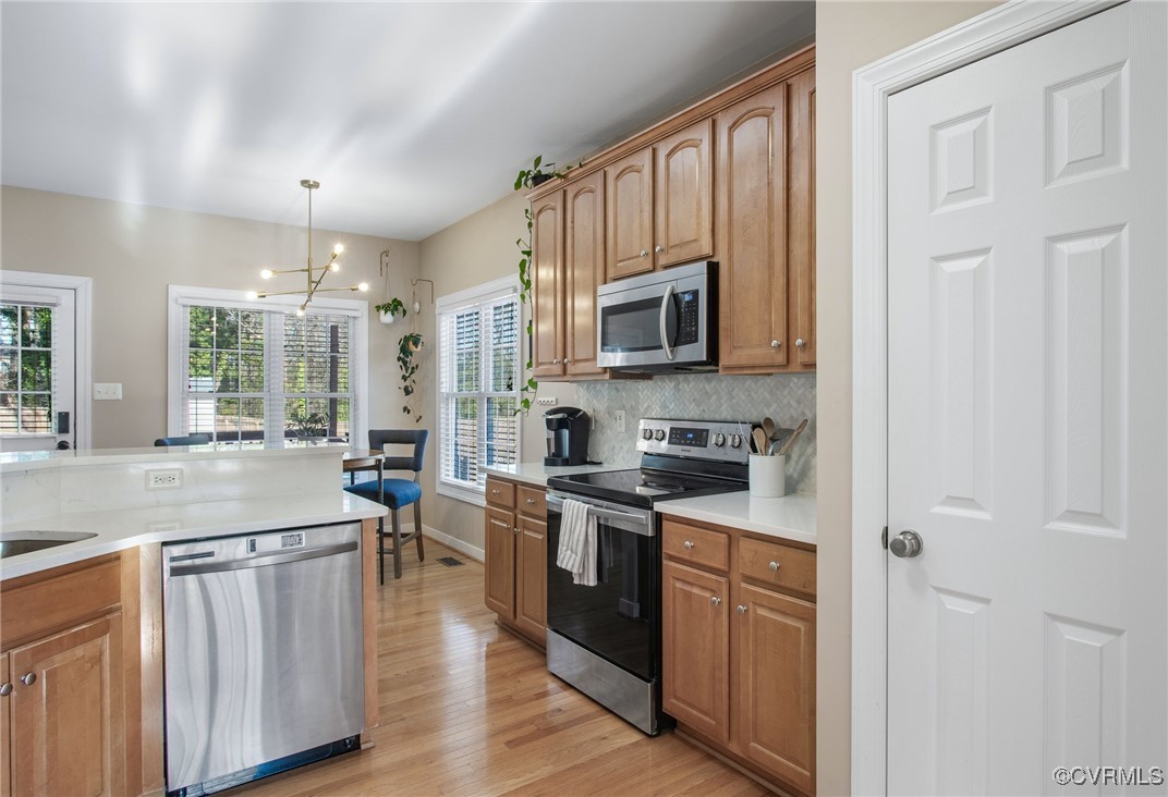2111 Stratford Rd