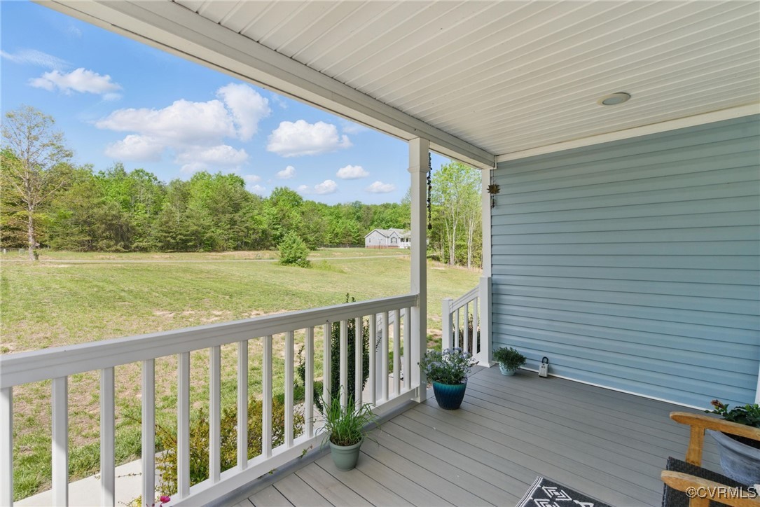 125 Breezywood Ln