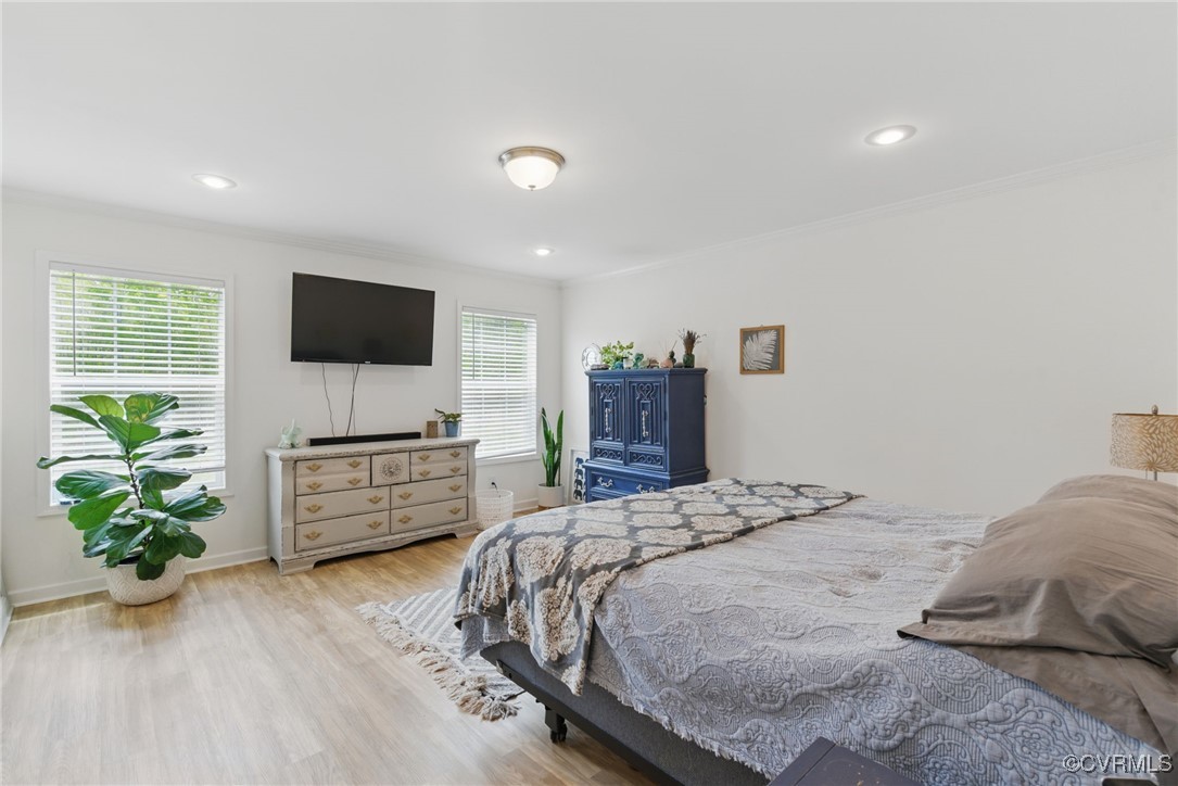 125 Breezywood Ln