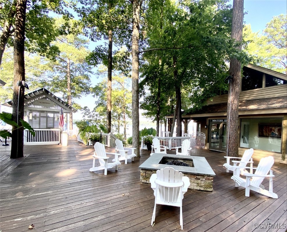 14000 Shady Pointe Ct