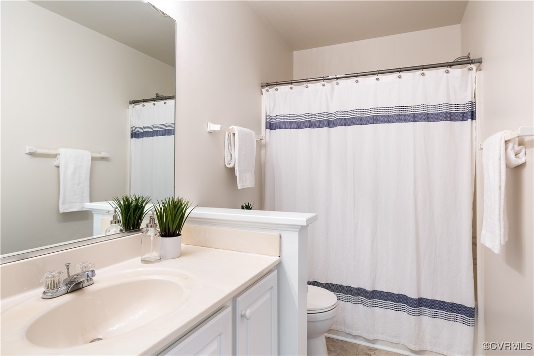 14000 Shady Pointe Ct