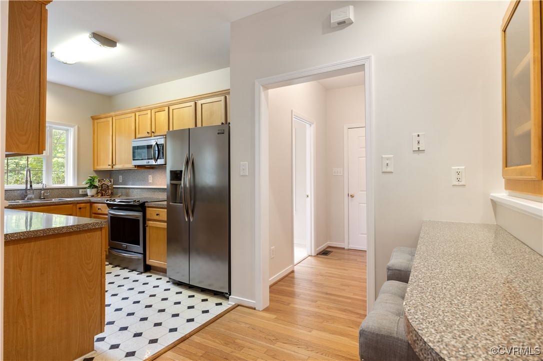 14000 Shady Pointe Ct